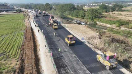 S358青陽(yáng)至紅石公路改建工程全線推進(jìn)，路面施工與附屬工程分包同步啟動(dòng)